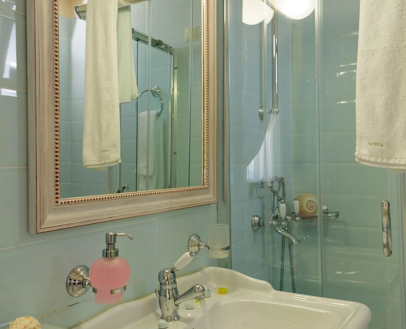 Ionia Suites Rethymno  Aparthotel